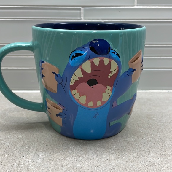 Lilo & Stitch Ceramic Mug - Picture 3 of 5